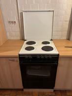 Elektrisch fornuis met 4 kookplaten en oven, Elektronische apparatuur, Fornuizen, Ophalen, Gebruikt, Tussenbouw, Grill
