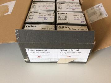 Niko-aansluitingen: 2x RJ 45 cat 6 stp en 1x Rj45 cat 6 stp beschikbaar voor biedingen