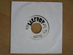 JOHNNY CLARKE:AFRICAN ROOTS/KING TUBBY & AGGRI-7" SINGLE, Enlèvement ou Envoi, Single, Comme neuf, 7 pouces