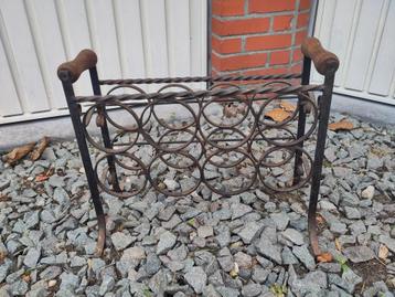 Gietijzeren wijnrek beschikbaar voor biedingen