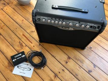 Line 6 Spider II 112 gitaarversterker disponible aux enchères