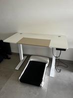 Verstelbare staanbureau + Walkingpad, Ophalen of Verzenden, Zo goed als nieuw, Bureau