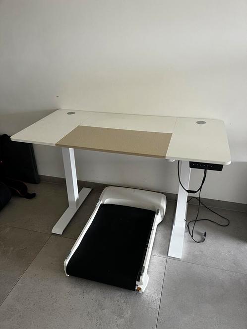 Verstelbare staanbureau + Walkingpad, Huis en Inrichting, Bureaus, Zo goed als nieuw, Bureau, Ophalen of Verzenden