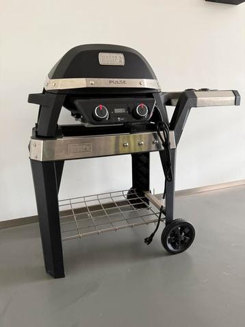 Weber Pulse elektrische BBQ met onderstel beschikbaar voor biedingen