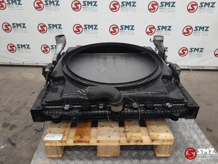 Occ radiator + intercooler Mercedes, Auto-onderdelen, Vrachtwagen-onderdelen, Mercedes-Benz, Motor en Accessoires, Gebruikt