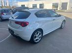 Alfa Romeo Giulietta 1.4 benzine navi airco cruise zie foto, Auto's, Alfa Romeo, 1380 kg, Gebruikt, 4 cilinders, https://public.car-pass.be/vhr/af92d028-1939-435a-ad43-a09013d5555d