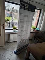 Système de bannière enroulable, système d'affichage, Enlèvement