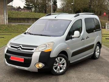 A Vendre Citroen Berlingo C-Crosser 1.6Hdi 90pc avec ct-Okk, Auto's, Citroën, Euro 5, Monovolume, Zwart, 4 cilinders