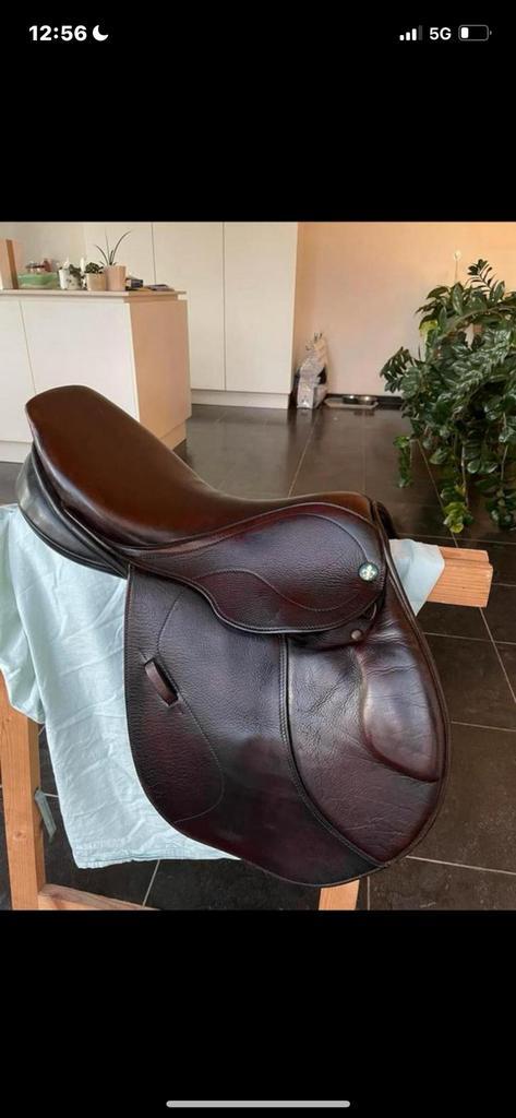 Stübben Philippe Fontein Lyon zadel, Dieren en Toebehoren, Paarden en Pony's | Zadels, Zo goed als nieuw, Springen, Ophalen