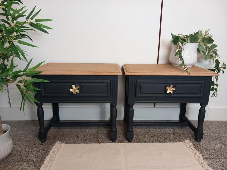 Stijlvolle gerestylde nachtkastjes mat zwart met naturel eik, Maison & Meubles, Chambre à coucher | Tables de chevet, Comme neuf