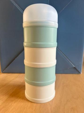 Melkpoederdispenser Suavinex Groen beschikbaar voor biedingen