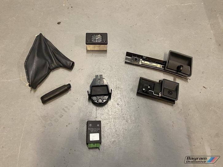 Bmw E32 dashboard delen klok slot hoes pook  7-serie E34 m, Auto-onderdelen, Dashboard en Schakelaars, BMW, Gebruikt, Ophalen of Verzenden