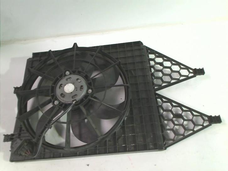 KOELVENTILATOR Volkswagen Polo V (6R) (6R0121207), Auto-onderdelen, Airco en Verwarming, Volkswagen, Gebruikt