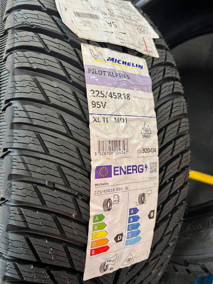 Plusieurs tailles de pneus disponibles a partir de 25€., Auto-onderdelen, Banden en Velgen, Band(en), Overige, Ophalen