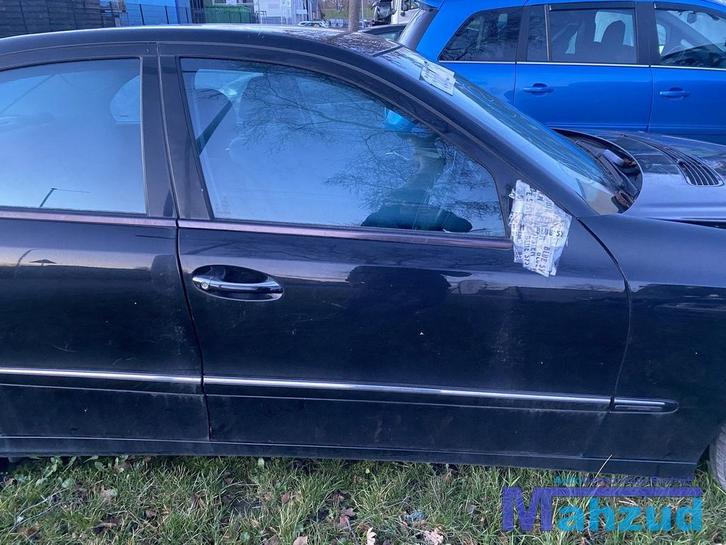 MERCEDES E-KLASSE W211 zwart rechts voor deur portier 2002-2, Auto-onderdelen, Carrosserie, Deur, Mercedes-Benz, Gebruikt, Ophalen