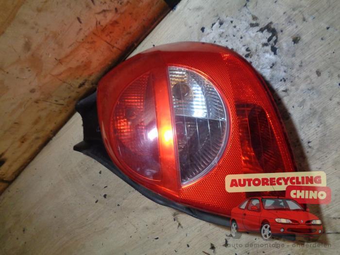 Achterlicht rechts van een Renault Clio, Auto-onderdelen, Verlichting, Renault, Gebruikt, 3 maanden garantie, Ophalen of Verzenden