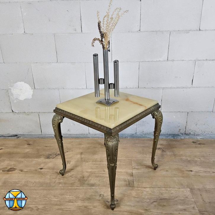 Table d'appoint/table basse vintage avec plateau en marbre,, Antiquités & Art, Antiquités | Meubles | Tables, Enlèvement ou Envoi