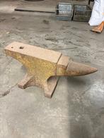 Smeedaambeeld – zwaar & authentiek, Ophalen, Gebruikt