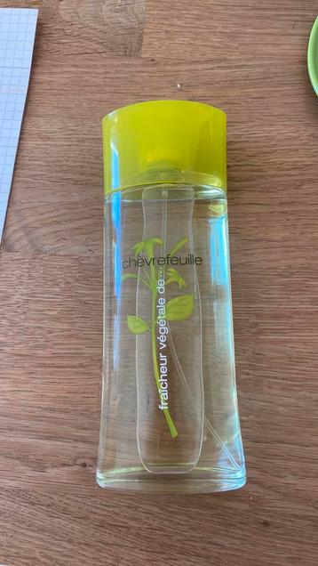Parfum chevrefeuille beschikbaar voor biedingen