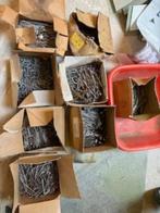 spijkers in verschillende soorten, Doe-het-zelf en Bouw, IJzerwaren en Bevestigingsmiddelen, Ophalen, Zo goed als nieuw, 50 tot 100 mm