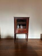 Oud Vitrinekastje, Antiek en Kunst, Ophalen