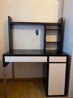 Bureau met witte bureaustoel, Huis en Inrichting, Bureaus, Ophalen, Zo goed als nieuw, Bureau