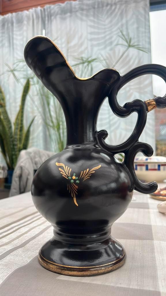 Vaasje black and gold reeks, Antiek en Kunst, Antiek | Vazen, Ophalen of Verzenden