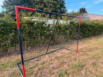 2 voetbalgoals / doelen nieuw maat Large 2x3m beschikbaar voor biedingen
