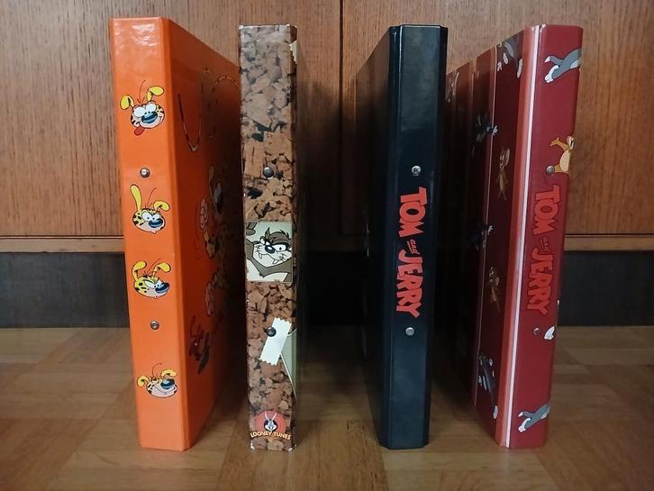 4 zeer mooie A4-mappen met 2 ringen - Dikte 3cm, Diversen, Schoolbenodigdheden, Gebruikt, Ophalen