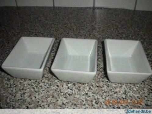 Kleine steenachtige sauskommetjes (2x 3st.), Diversen, Rommelmarktspullen, Ophalen