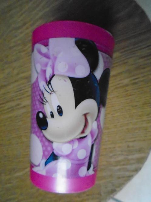 9 „" IDEALE "” PLASTIC BEKERS MET NAAM+MINNIE DISNEY”, Huis en Inrichting, Keuken | Servies, Gebruikt, Overige typen, Overige stijlen