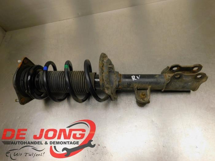 Barre amortisseur avant droit d'un Ssang Yong Tivoli, Autos : Pièces & Accessoires, Suspension & Châssis, SsangYong, Utilisé, 3 mois de garantie