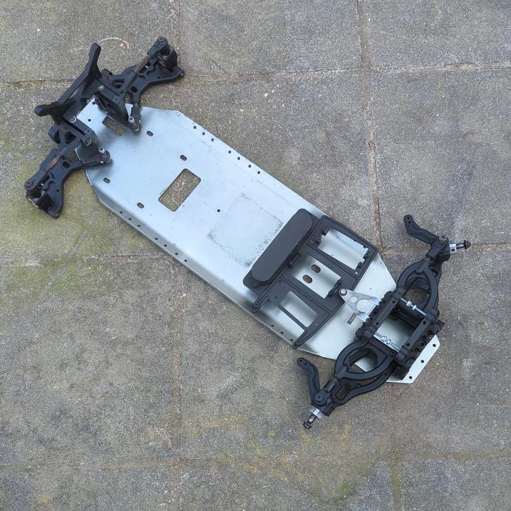 Carson C5 / FG Sportsline onroad chassis, Hobby & Loisirs créatifs, Modélisme | Radiocommandé & Téléguidé | Voitures, Utilisé