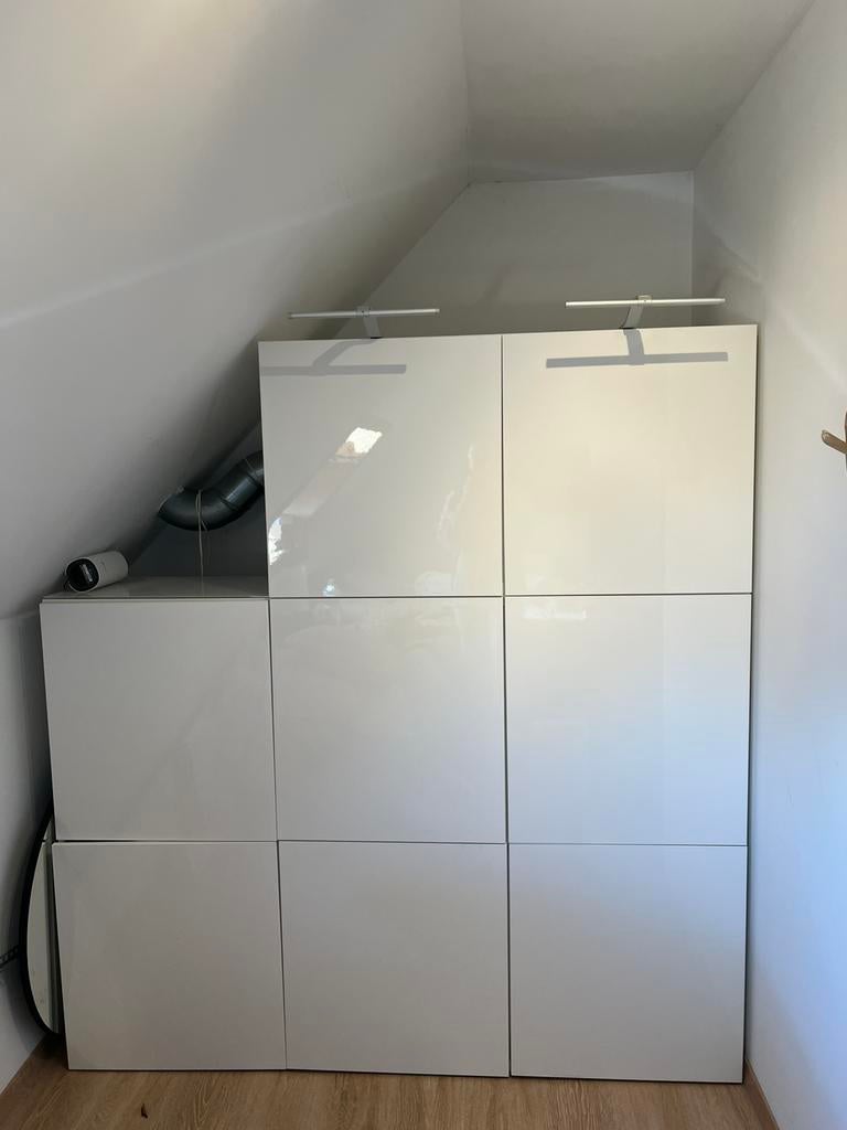 BESTA KAST, Ophalen, Zo goed als nieuw