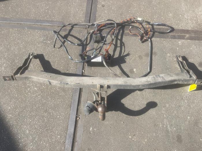 Trekhaak van een Volkswagen Caddy, Gebruikt, -, Volkswagen, -
