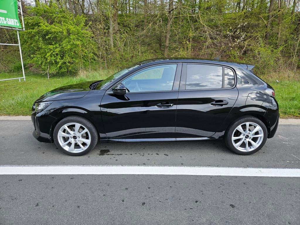 Peugeot 208 STYLE, Voorwielaandrijving, Stof, Zwart, Zwart