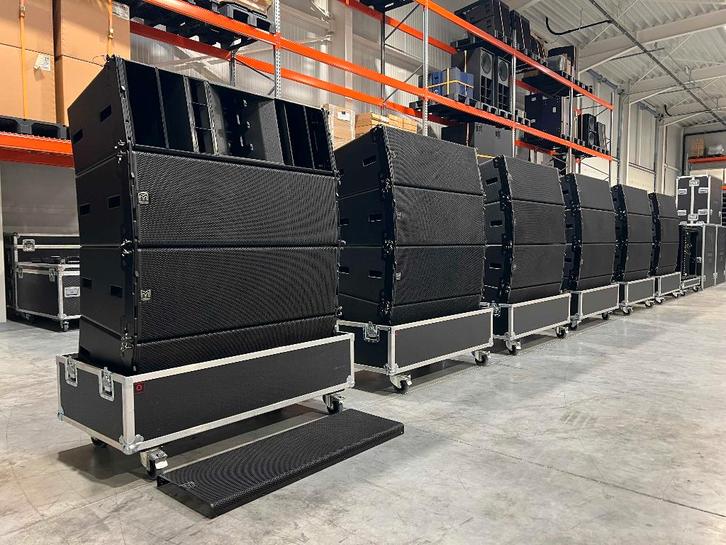 24x Martin Audio WPL 2x12"/2x6,5"/3x1" line array 2x flygrid, Audio, Tv en Foto, Luidsprekerboxen, Zo goed als nieuw, Front, Rear of Stereo speakers