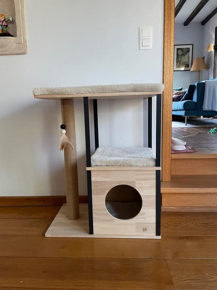 Kattenhuis / krabpaal van Designed by Lotte – bijna nieuw, Dieren en Toebehoren, Krabmeubelen, Zo goed als nieuw, Krabpaal, Ophalen