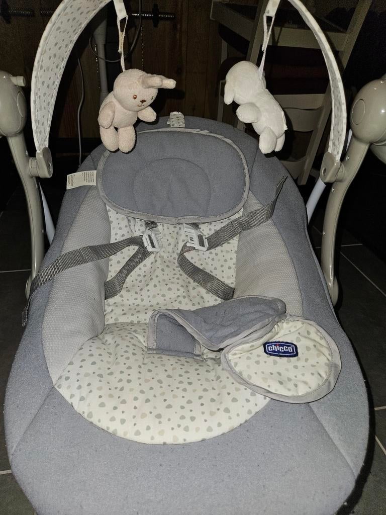 Balancelle Chicco Relax and play, Enfants & Bébés, Relax bébé, Comme neuf, Chicco, Avec ceinture(s)