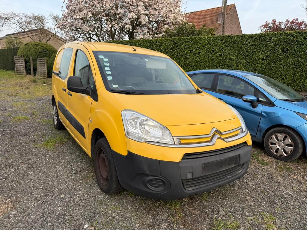 Citroen berlingo 1.6 Hdi 2014 3 zit! Zonder airco, Voorwielaandrijving, Euro 5, Stof, 4 cilinders