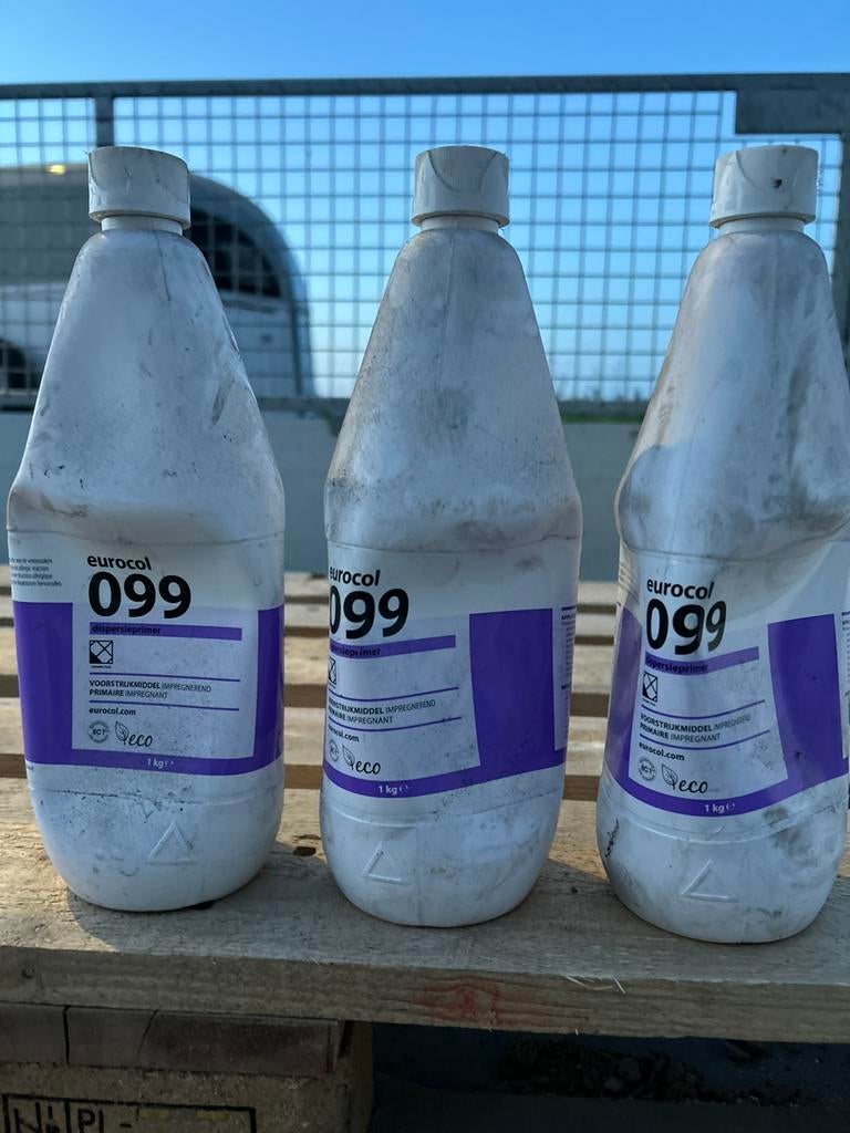 3 bouteilles 1kg Eurocol 099 primaire imprégnant neuf, Bricolage & Construction, Enlèvement, Comme neuf