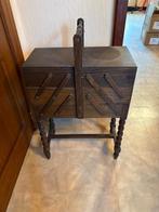 Antieke naaitafel, Ophalen