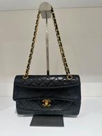 Chanel vintage single flap bag, Handtassen en Accessoires, Tassen | Damestassen, Ophalen, Zo goed als nieuw