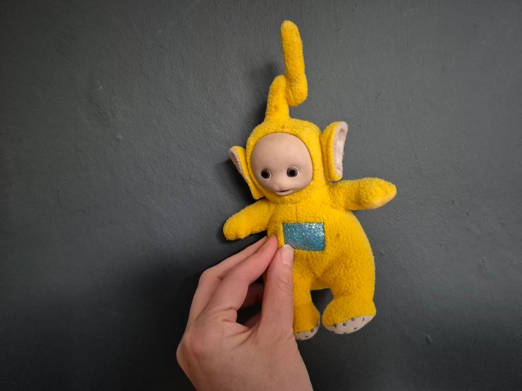 Klein teletubbie knuffeltje gebruikte staat maar nog goed, Kinderen en Baby's, Speelgoed | Knuffels en Pluche, Ophalen of Verzenden
