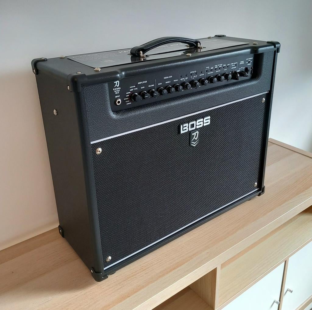 Ampli Boss Katana Artist MKII, Muziek en Instrumenten, Ophalen, Zo goed als nieuw, Gitaar, 50 tot 100 watt