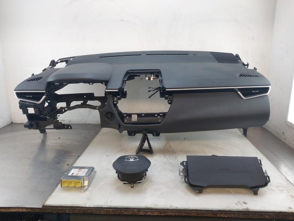 ENSEMBLE AIRBAG + TABLEAU DE BORD Toyota Corolla Cross, Dhr. J. Ham, Administratie@autoham.nl, Toyota, Utilisé