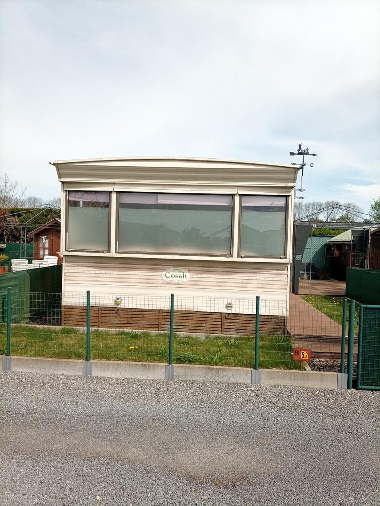 4 meter breed,11 meter lang mooi gelegen., Caravans en Kamperen, Caravans, Particulier, Airco