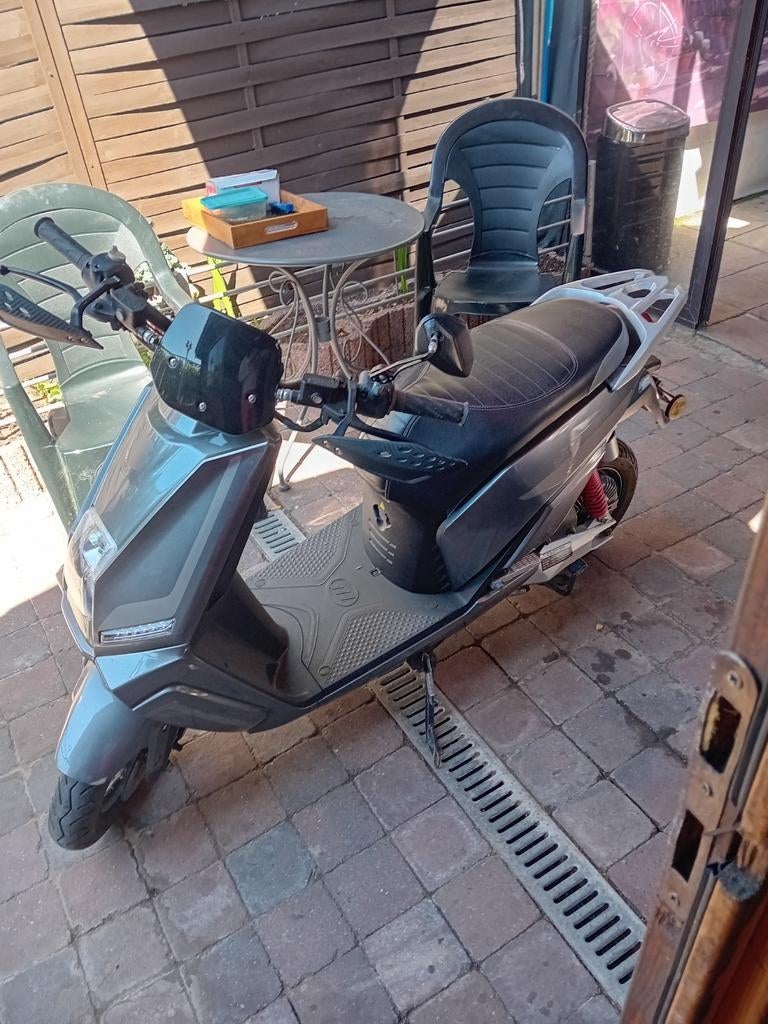 Elektrische brommer, Fietsen en Brommers, Ophalen