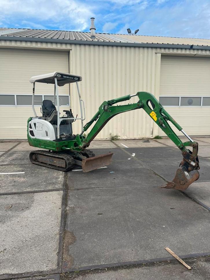 Te koop Takeuchi TB 216 bouwjaar 2017, Articles professionnels, Machines & Construction | Grues & Excavatrices, Excavatrice, Enlèvement