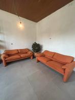 Cassina Maralunga design zetels (Vico Magistretti) set van 2, Ophalen, Zo goed als nieuw
